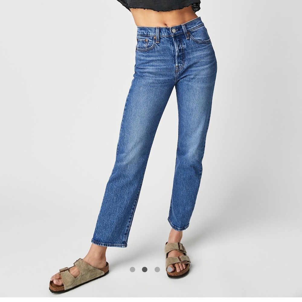 Levi's Women's Wedgie Straight Jeans